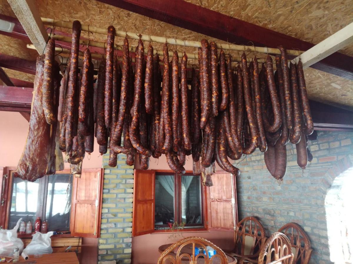 Salas Farma 47-Miris Dunja Cenej Exterior foto