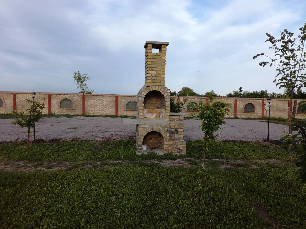 Salas Farma 47-Miris Dunja Cenej Exterior foto